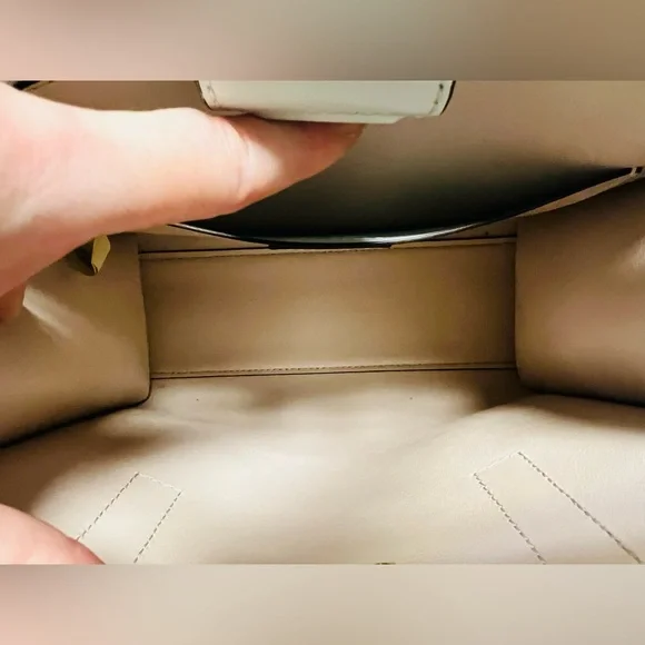 Kate Spade Mint Green New York Satchel EUC - Picture 10 of 12